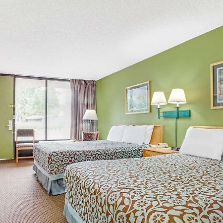Days Inn By Wyndham Bradenton - Near The Gulf Buitenkant foto