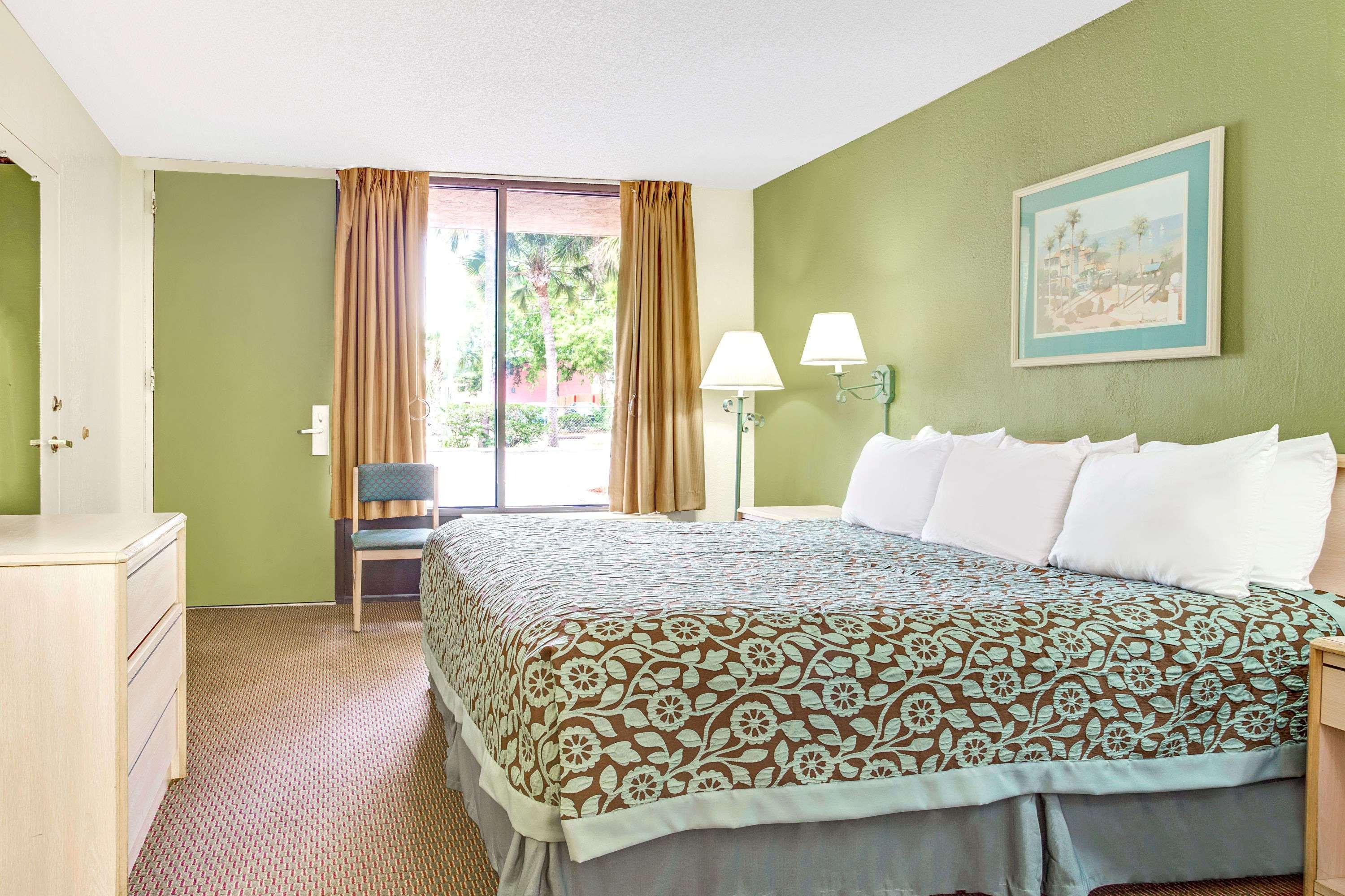 Days Inn By Wyndham Bradenton - Near The Gulf Buitenkant foto