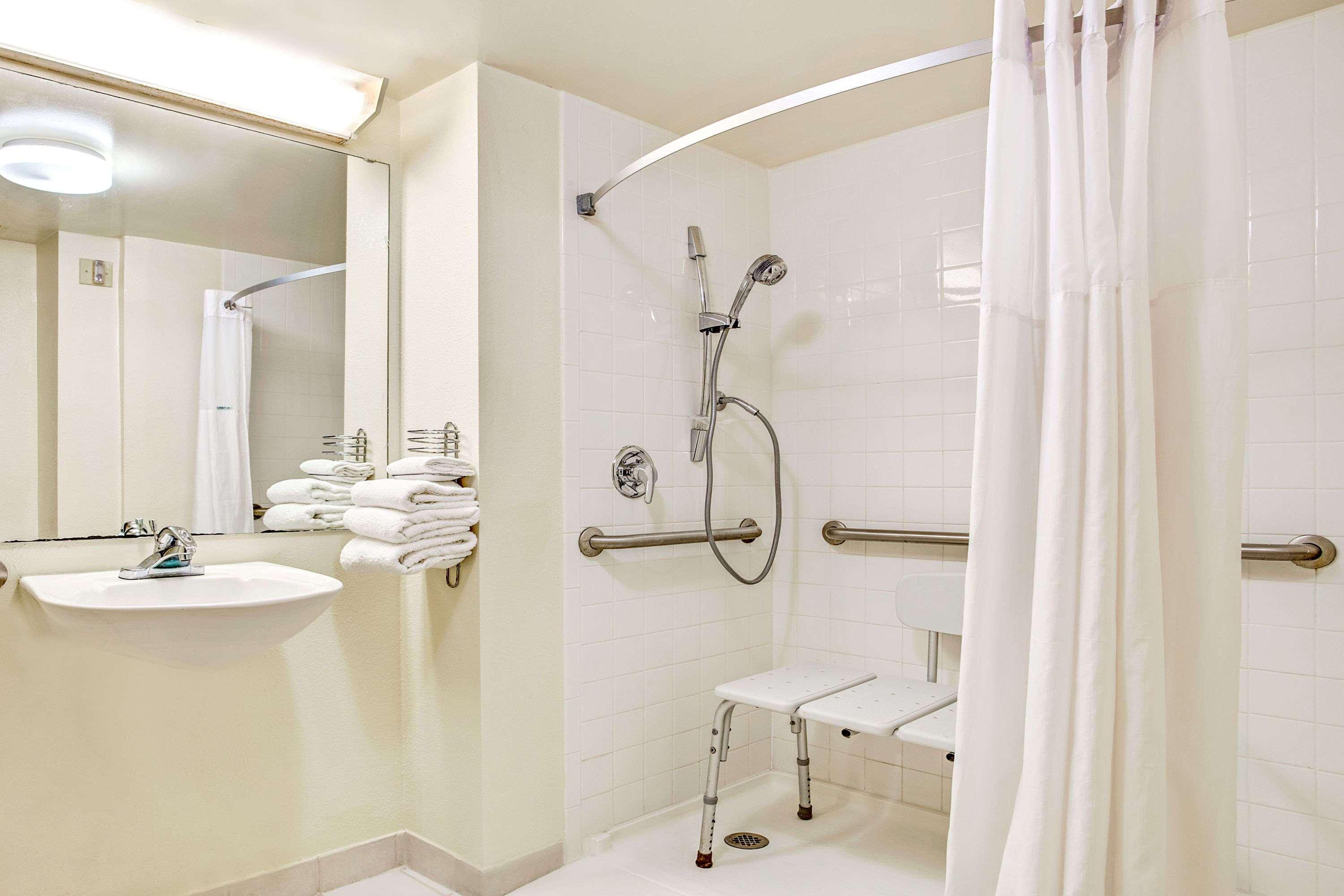Days Inn By Wyndham Bradenton - Near The Gulf Buitenkant foto