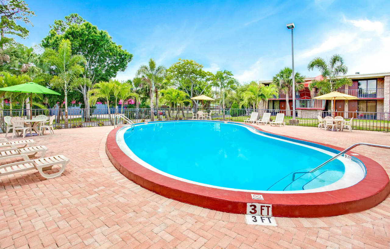 Days Inn By Wyndham Bradenton - Near The Gulf Buitenkant foto